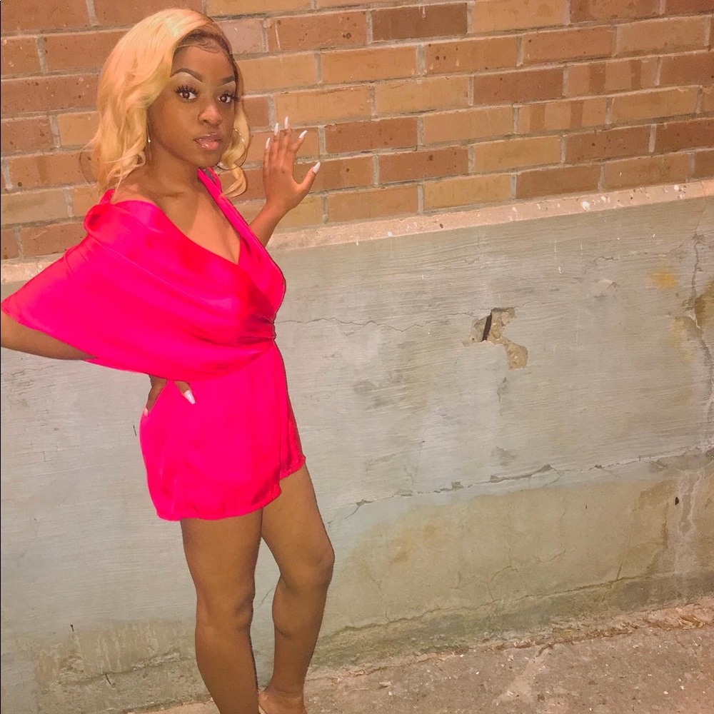 Romper - Picture 2 of 3